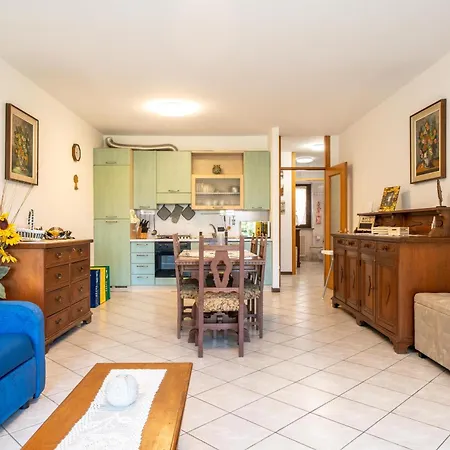 Casa Ester A Due Passi Dal Apartman Germignaga